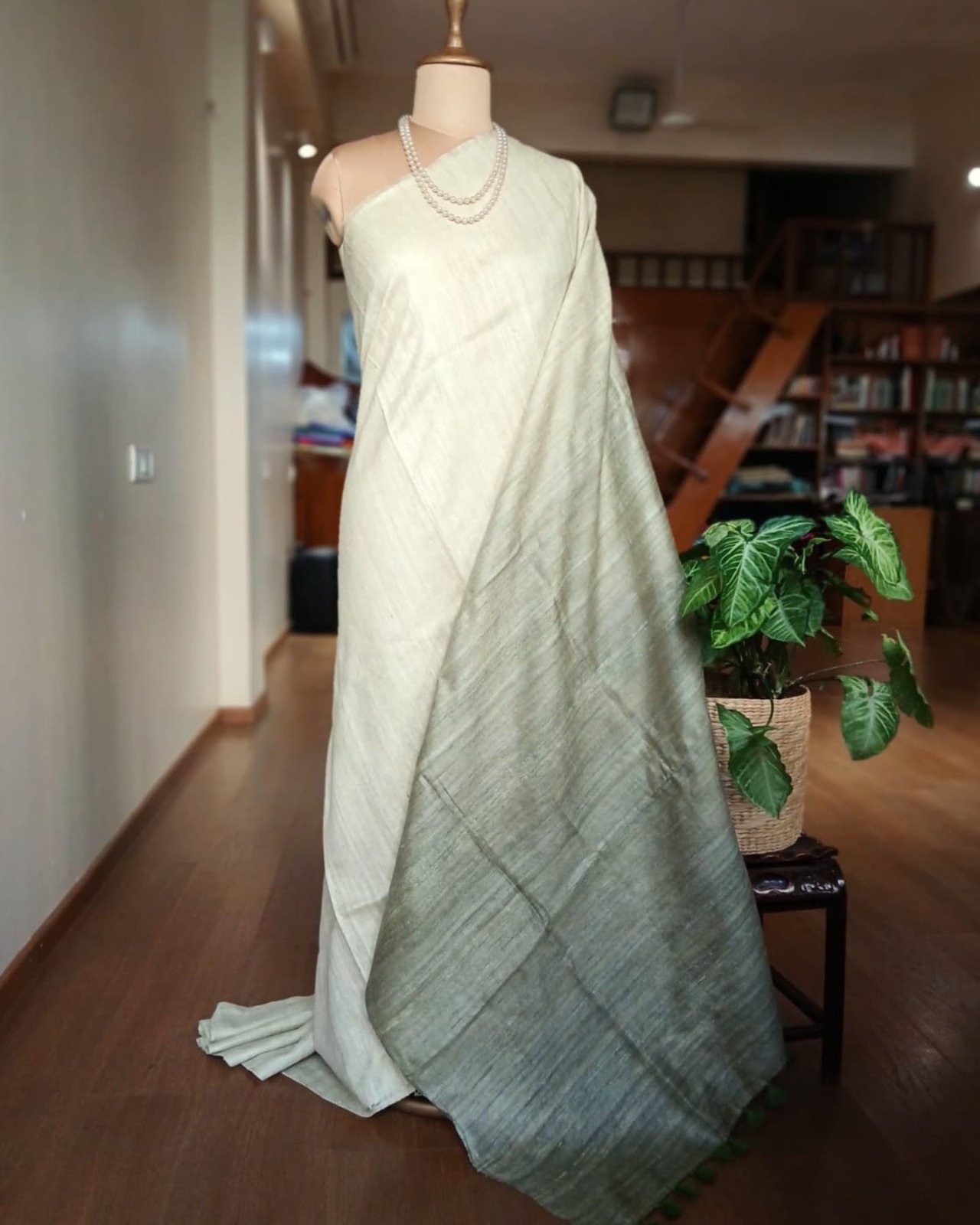 Tussar Gicha Silk Saree with Contrast Pallu | Pure Handloom Bhagalpuri Silk – IZMA - Image 3