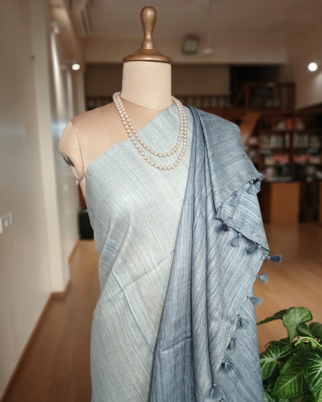 Tussar Gicha Silk Saree with Contrast Pallu | Pure Handloom Bhagalpuri Silk – IZMA