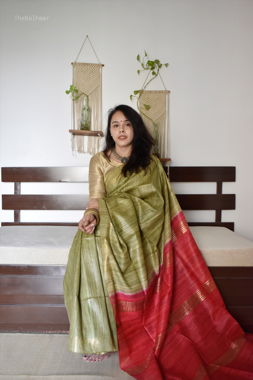 Tussar Gicha Silk Saree with Contrast Pallu | Pure Handloom Bhagalpuri Silk – IZMA